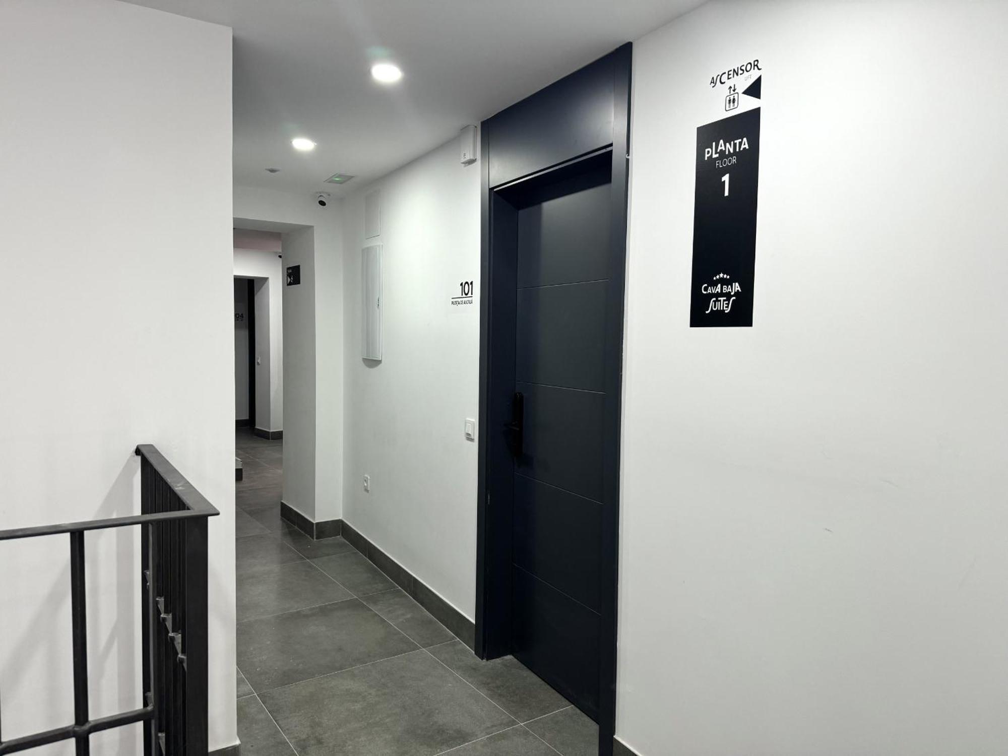 Cavabajasuites Madrid Exterior photo